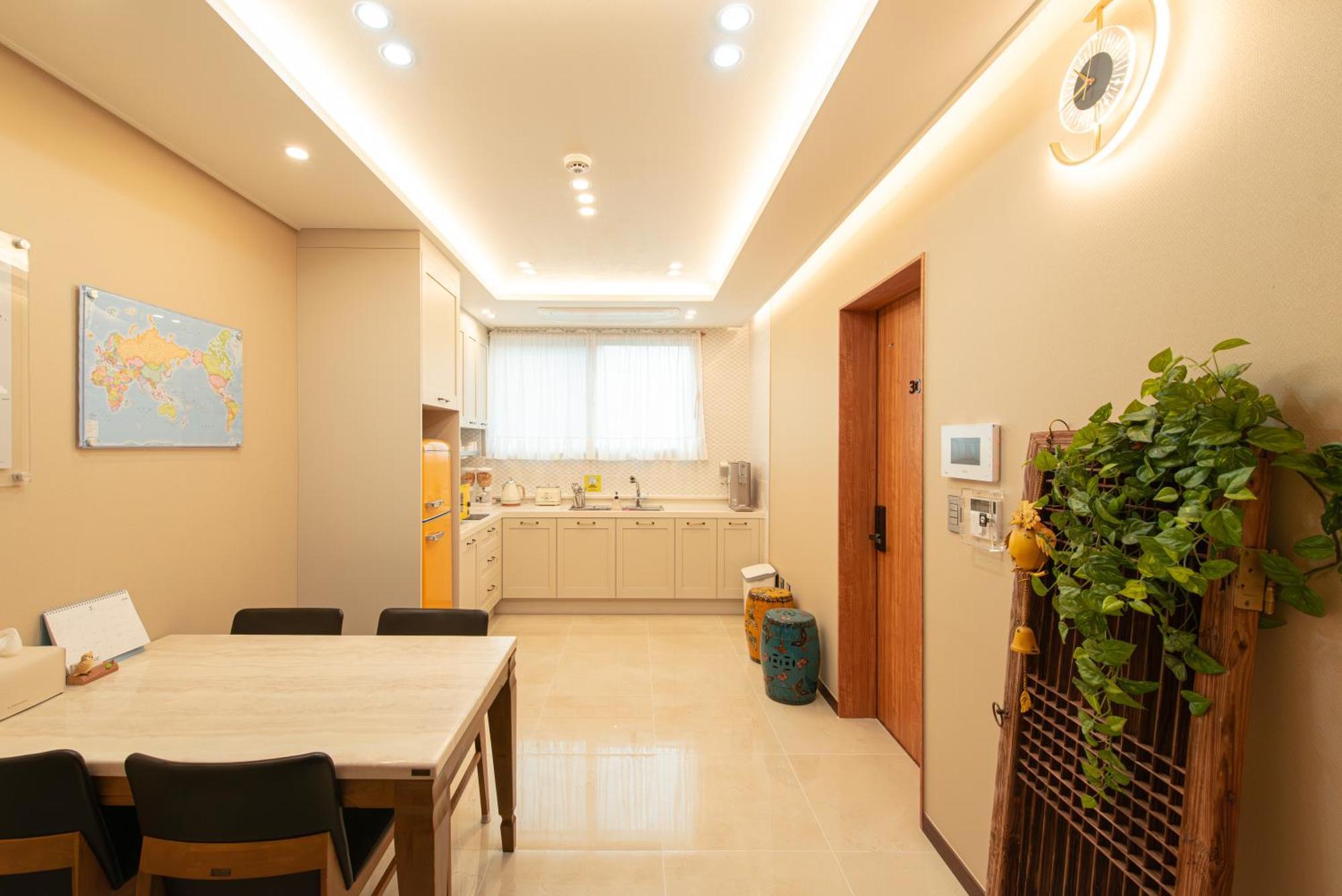 Incheon Airport Guest House King المظهر الخارجي الصورة